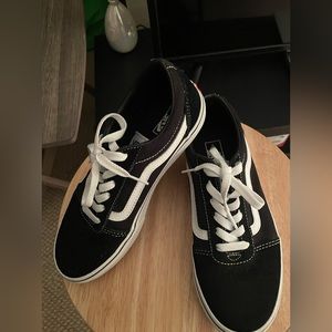 VANS OLD SKOOL SHOE